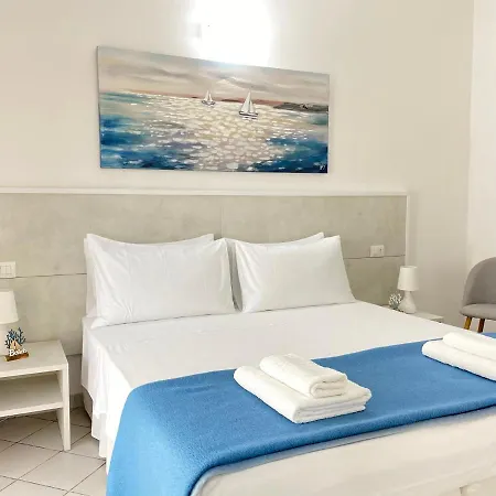 Bed and Breakfast Fellini 3*