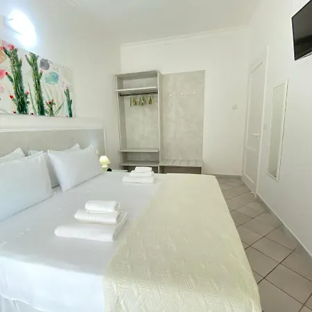 Fellini Bed & Breakfast 3*