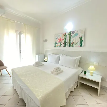Fellini 3*