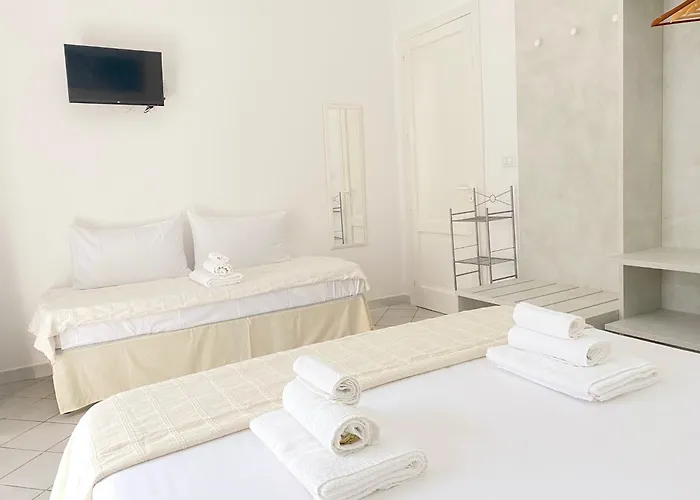 Fellini Bed & Breakfast 3*